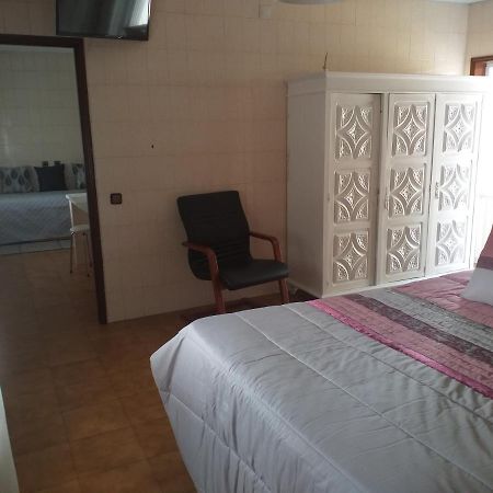 Enjoy Guest House Gmr ギマランイス エクステリア 写真