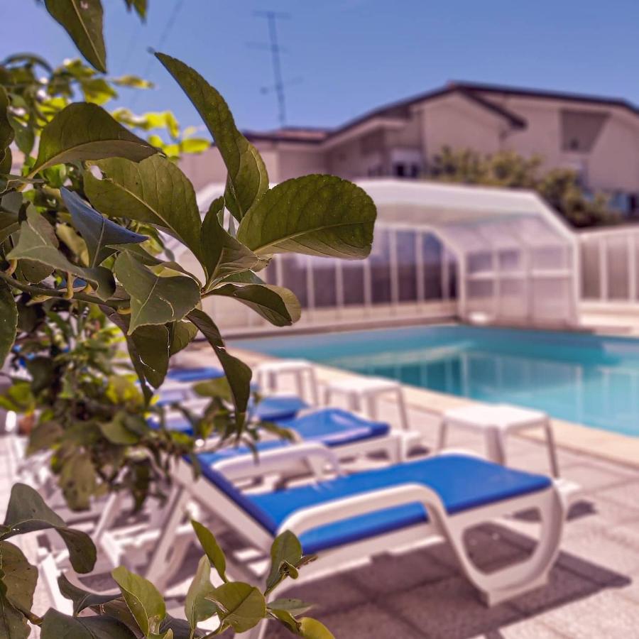 Enjoy Guest House Gmr ギマランイス エクステリア 写真