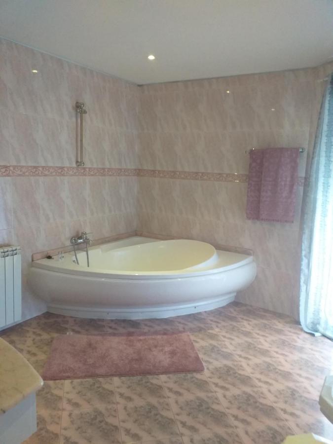 Enjoy Guest House Gmr ギマランイス エクステリア 写真
