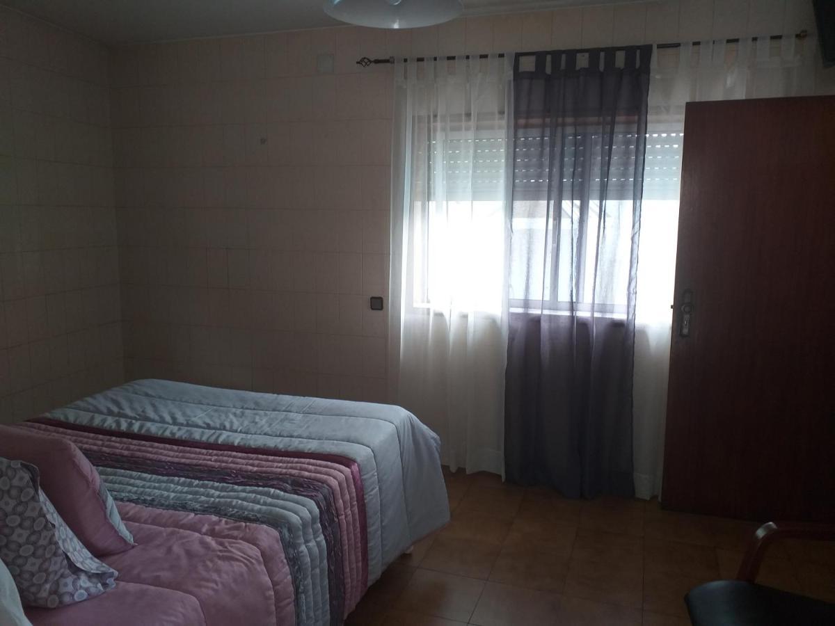 Enjoy Guest House Gmr ギマランイス エクステリア 写真