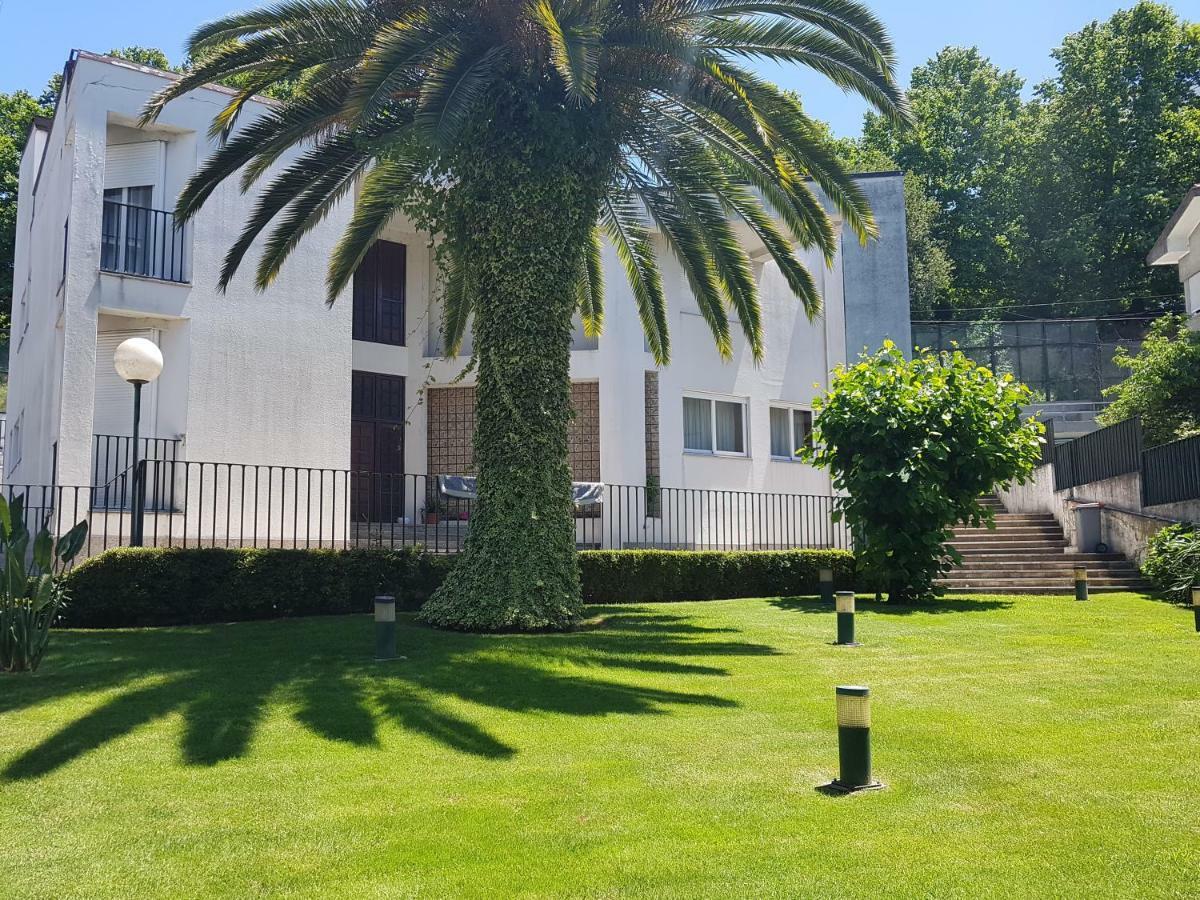 Enjoy Guest House Gmr ギマランイス エクステリア 写真